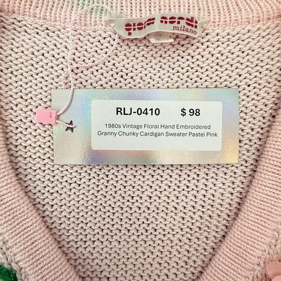 1980s Vintage Floral Hand Embroidered Granny Chunky Cardigan Sweater Pastel Pink - Picture 4 of 12
